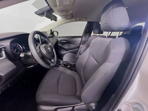 Used 2021 Toyota Corolla LE image 21