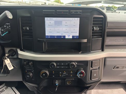 Used 2024 Ford F250 XL w/ FX4 Off-Road Package AWD/4WD image 23