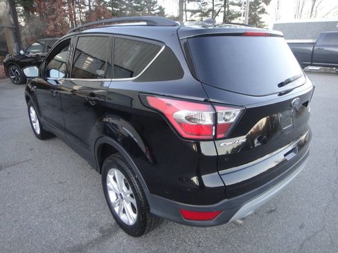 Used 2017 Ford Escape SE w/ SE Leather Comfort Package image 4