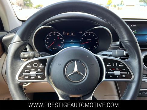 Used 2022 Mercedes-Benz GLC 300 4MATIC w/ Premium Package Lite image 22