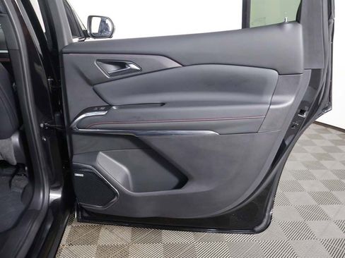 Used 2024 Chevrolet Traverse RS w/ LPO, Floor Liner Package AWD/4WD image 31
