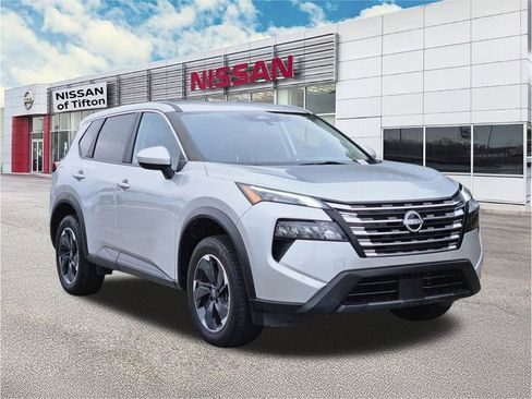 Certified 2024 Nissan Rogue SV image 1