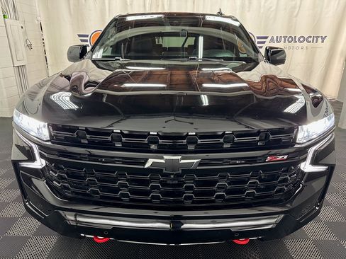 Used 2022 Chevrolet Tahoe Z71 w/ Luxury Package AWD/4WD image 4