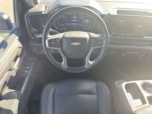 Used 2024 Chevrolet Silverado 2500 LTZ image 27
