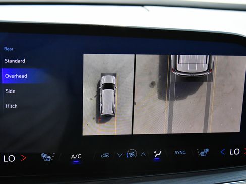 Used 2025 Chevrolet Tahoe LT AWD/4WD image 19