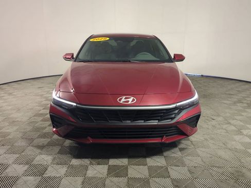 Certified 2026 Hyundai Elantra SE image 3