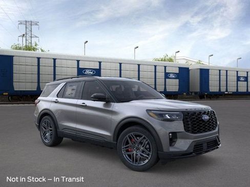 New 2026 Ford Explorer ST-Line w/ ST-Line Street Pack image 7