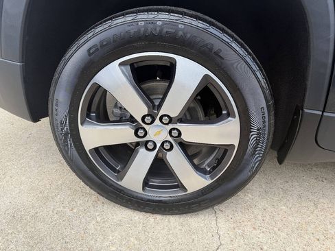 Used 2020 Chevrolet Traverse LT w/ LT Premium Package AWD/4WD image 7