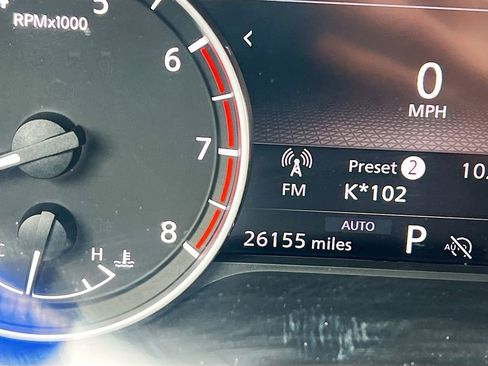 Used 2025 Nissan Rogue SV image 14