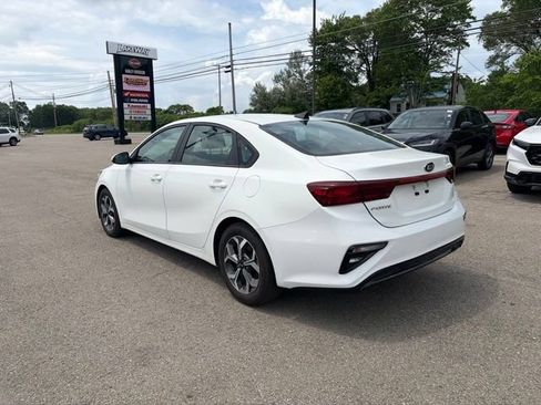 Used 2021 Kia Forte LXS FWD image 6