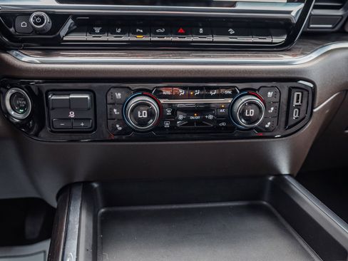 Used 2024 Chevrolet Silverado 3500 LTZ w/ LTZ Plus Package image 19