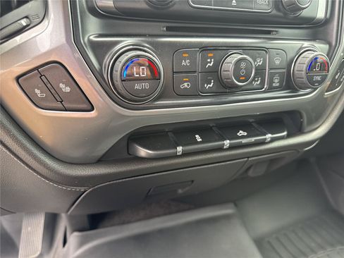 Used 2015 Chevrolet Silverado 2500 LTZ AWD/4WD image 28