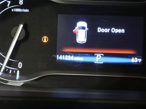 Used 2016 Honda Pilot Touring image 38