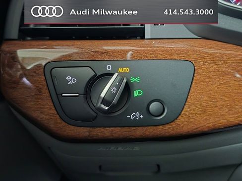 Used 2022 Audi A4 2.0T Premium w/ 18" Wheel Package AWD/4WD image 33