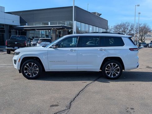 Used 2023 Jeep Grand Cherokee L Overland w/ Advanced Protech Group III image 4