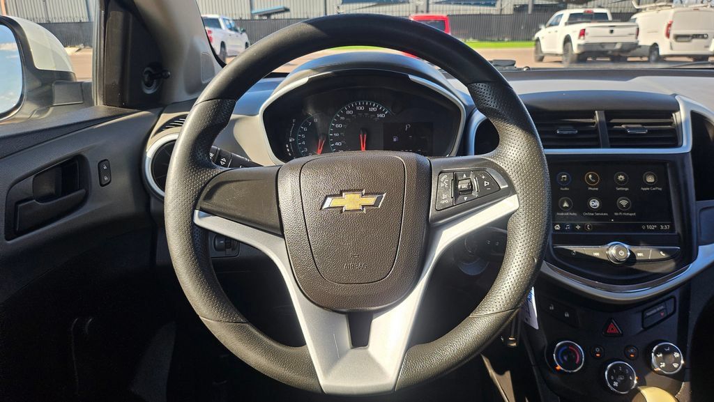 Used 2019 Chevrolet Sonic LT FWD image 29