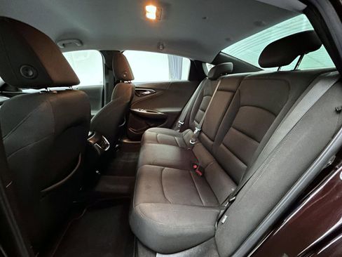 Used 2020 Chevrolet Malibu LT image 19