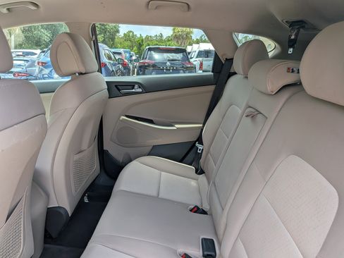 Used 2017 Hyundai Tucson SE w/ SE Popular Package 02 FWD image 14
