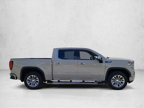 Used 2026 GMC Sierra 1500 Denali w/ Technology Package AWD/4WD image 4