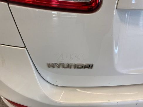 Used 2010 Hyundai Santa Fe GLS image 8