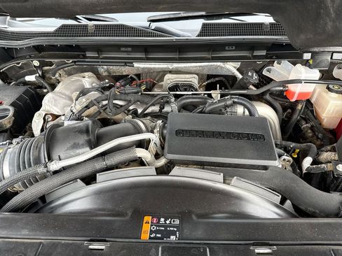 Used 2024 Chevrolet Silverado 2500 LT image 26