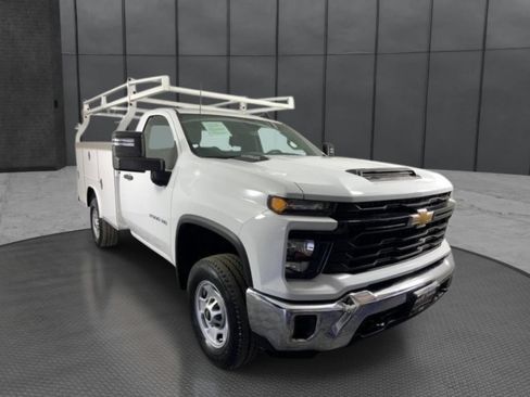 Used 2024 Chevrolet Silverado 2500 W/T RWD image 5