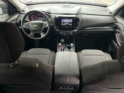 Used 2020 Chevrolet Traverse LS image 10