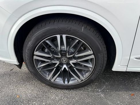 New 2026 Acura MDX w/ Advance Package AWD/4WD image 18