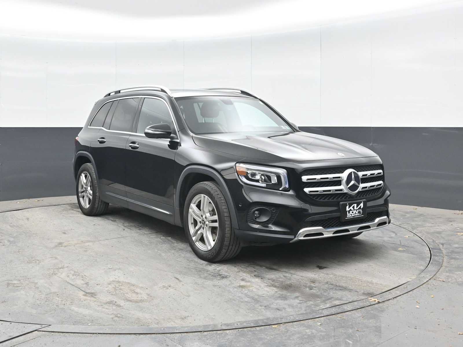 Used 2021 Mercedes-Benz GLB 250 4MATIC image 5