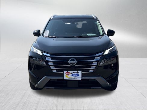 Used 2024 Nissan Rogue SL image 2