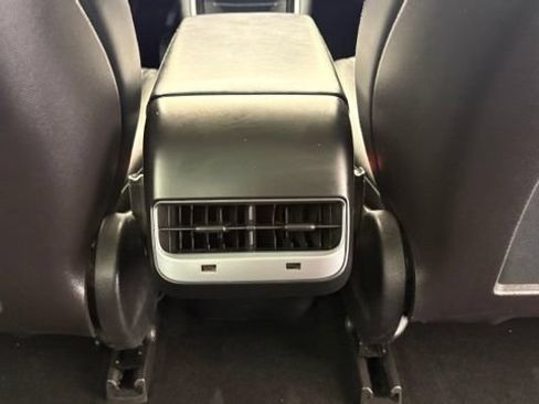Used 2019 Tesla Model 3 Standard Range Plus RWD image 28