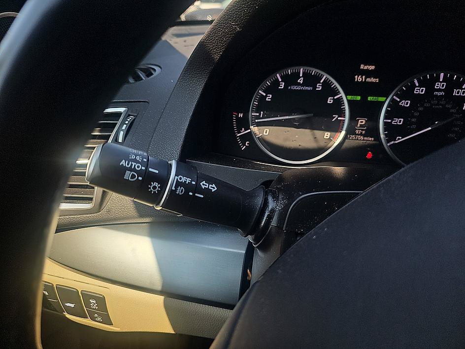 Used 2018 Acura RDX w/ Advance Package FWD image 17