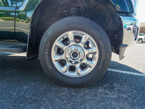 Used 2016 Ford F250 Lariat w/ Snow Plow Prep Package AWD/4WD image 12
