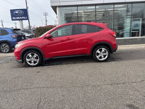 Used 2016 Honda HR-V EX image 12