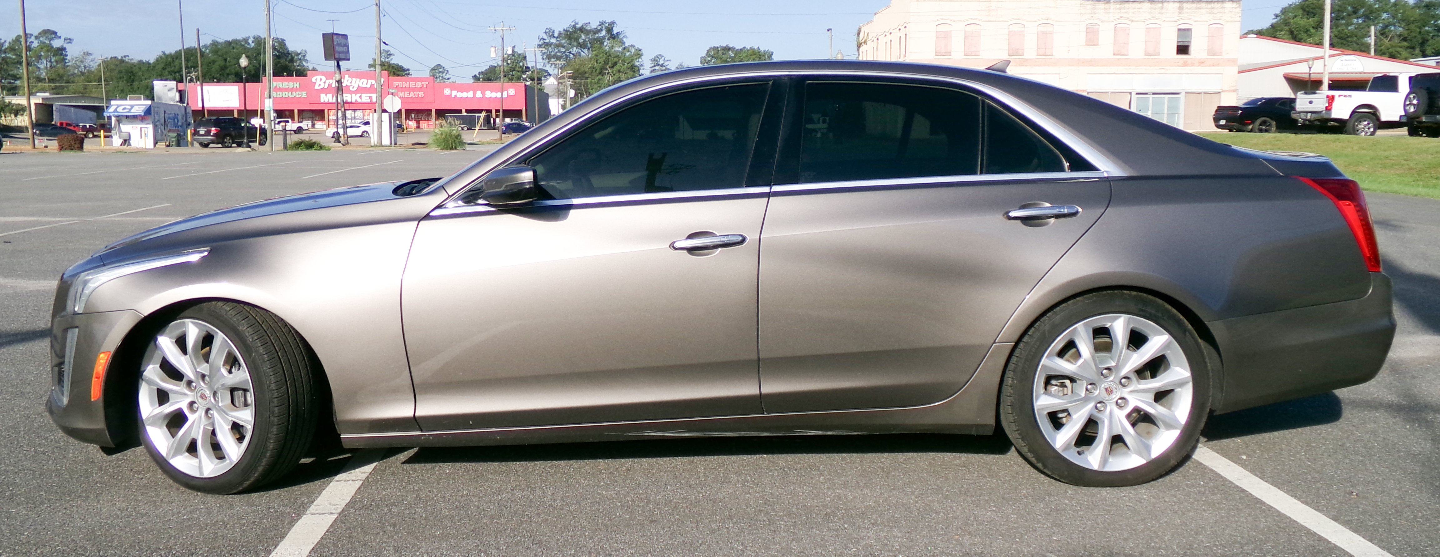 Used 2014 Cadillac CTS Luxury RWD image 2