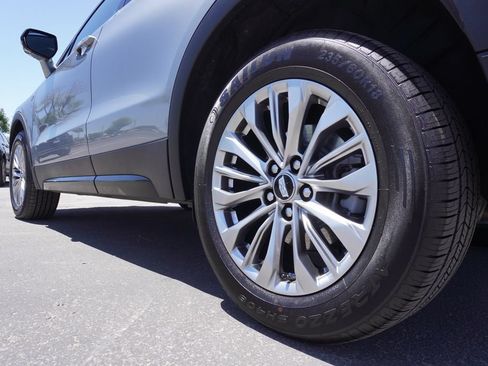 Certified 2025 Cadillac XT4 Premium Luxury FWD image 7