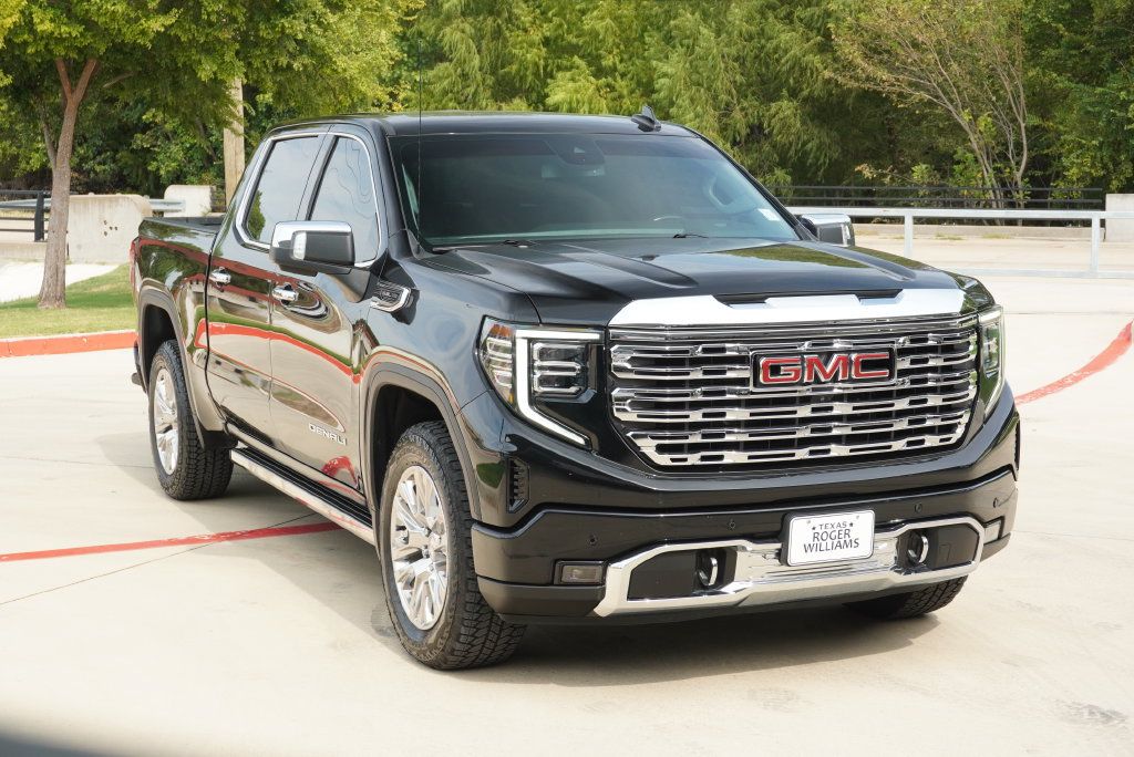 Used 2022 GMC Sierra 1500 Denali AWD/4WD image 7