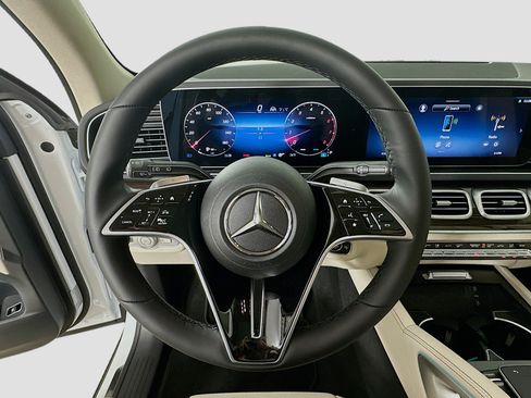 Certified 2026 Mercedes-Benz GLE 450 4MATIC image 11