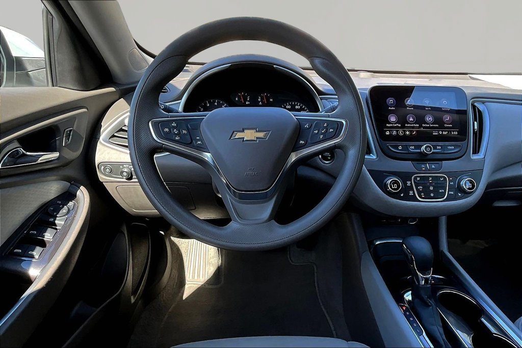 Used 2025 Chevrolet Malibu LT FWD image 10