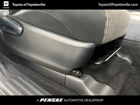 Used 2021 Toyota 4Runner SR5 AWD/4WD image 8