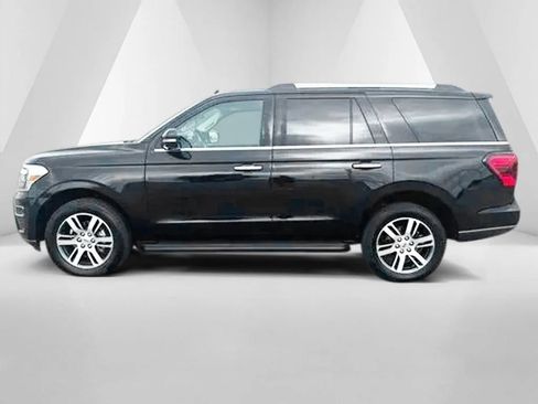 Used 2024 Ford Expedition Limited AWD/4WD image 4