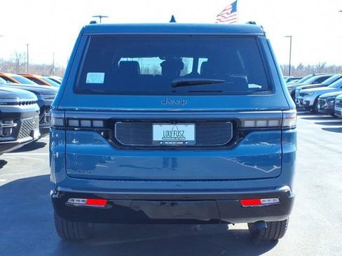 New 2026 Jeep Grand Wagoneer Limited w/ HD Trailer Tow Package AWD/4WD image 19