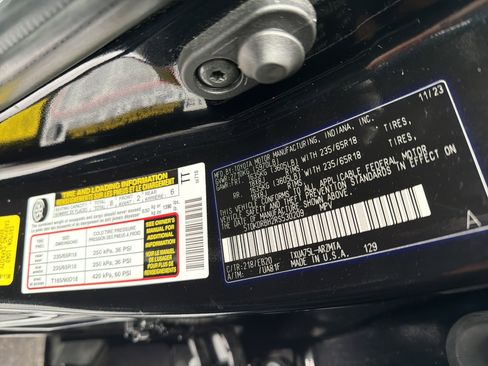 Used 2024 Toyota Highlander XLE image 28