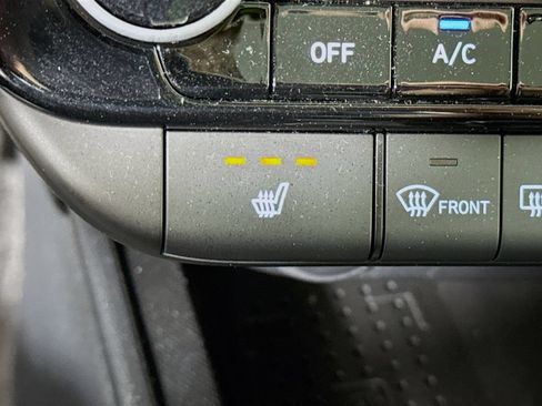 Certified 2023 Hyundai Elantra Limited FWD image 14