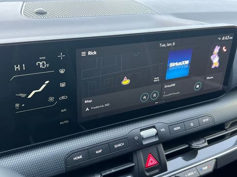 Used 2025 Kia K4 GT-Line image 25