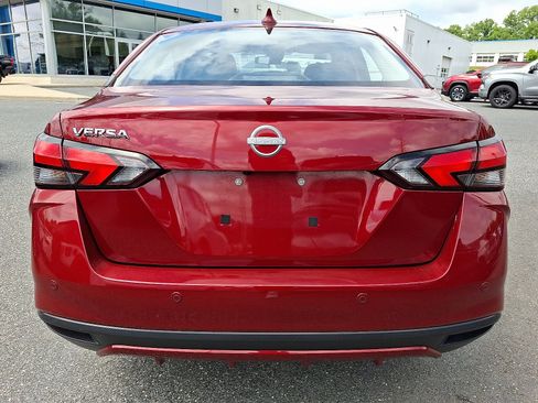 Used 2025 Nissan Versa SV FWD image 5