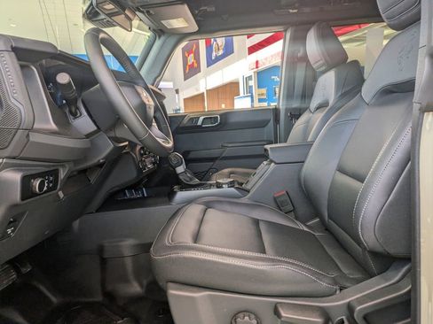 New 2025 Ford Bronco Big Bend w/ Black Diamond Package image 19