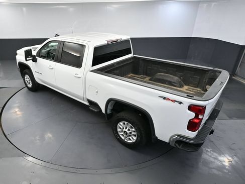 Used 2023 Chevrolet Silverado 2500 LT AWD/4WD image 56