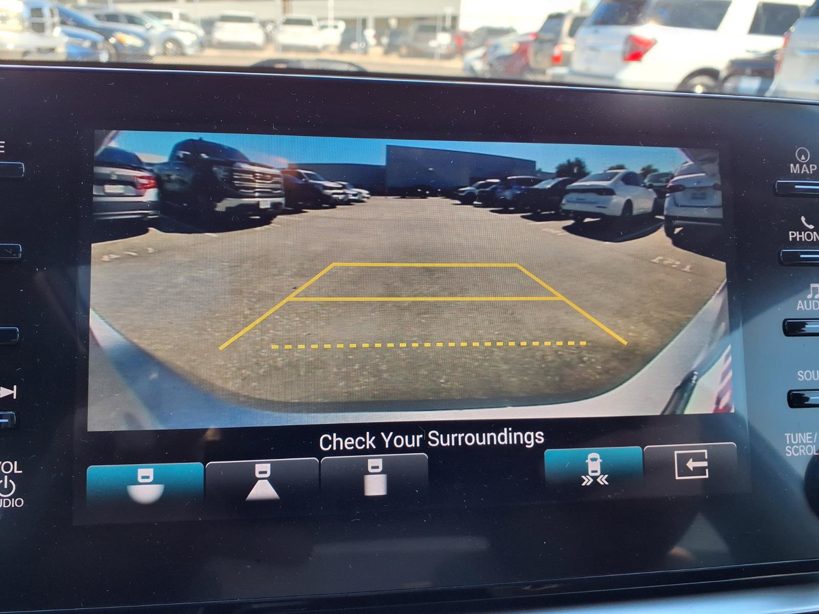 Used 2018 Honda Accord Touring image 6
