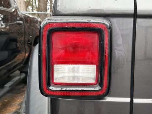 Used 2021 Jeep Wrangler Unlimited Sport S w/ Sun And Sound Package image 7